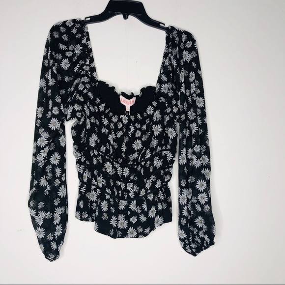 𝅺leyden Daisy floral cropped top. Large - Picture 2 of 8